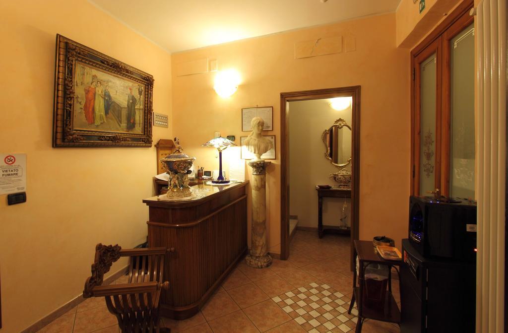 Hotel Margaret Florence Luaran gambar