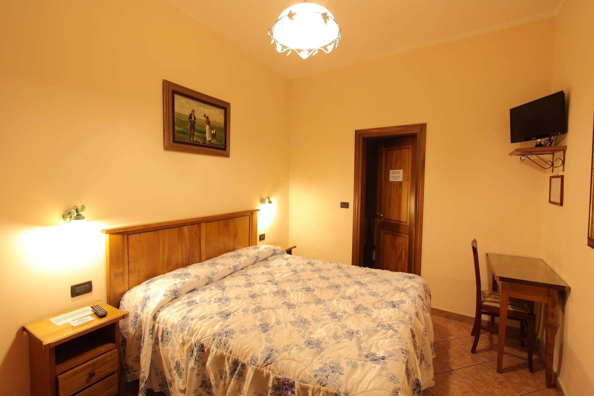 Hotel Margaret Florence Luaran gambar