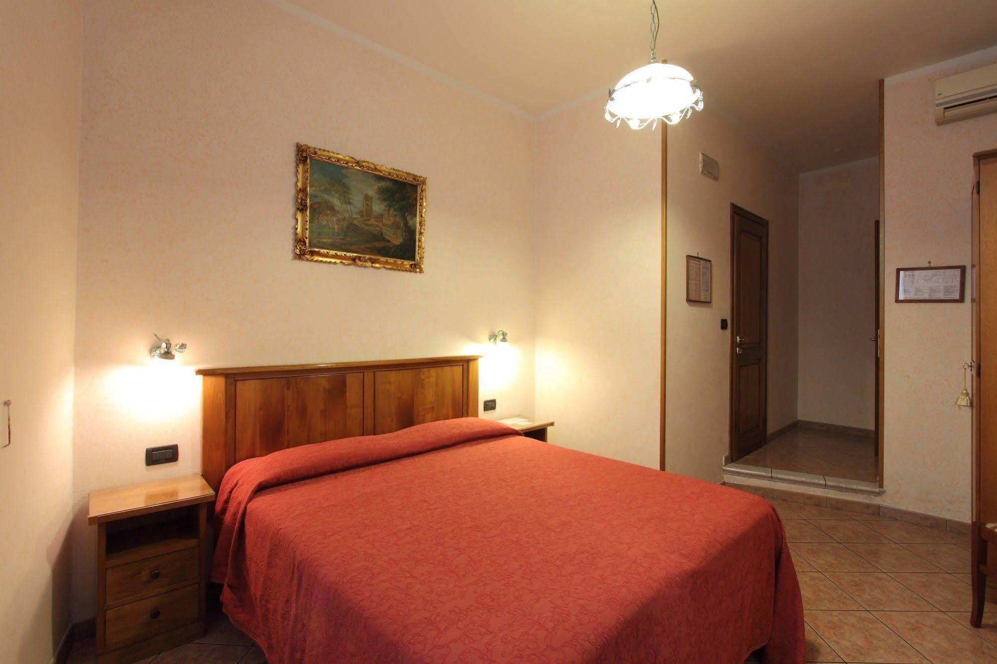 Hotel Margaret Florence Luaran gambar